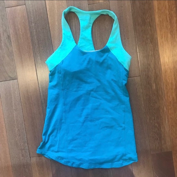 Lululemon Size 4 bra Tank Top awesome colors - Picture 1 of 4